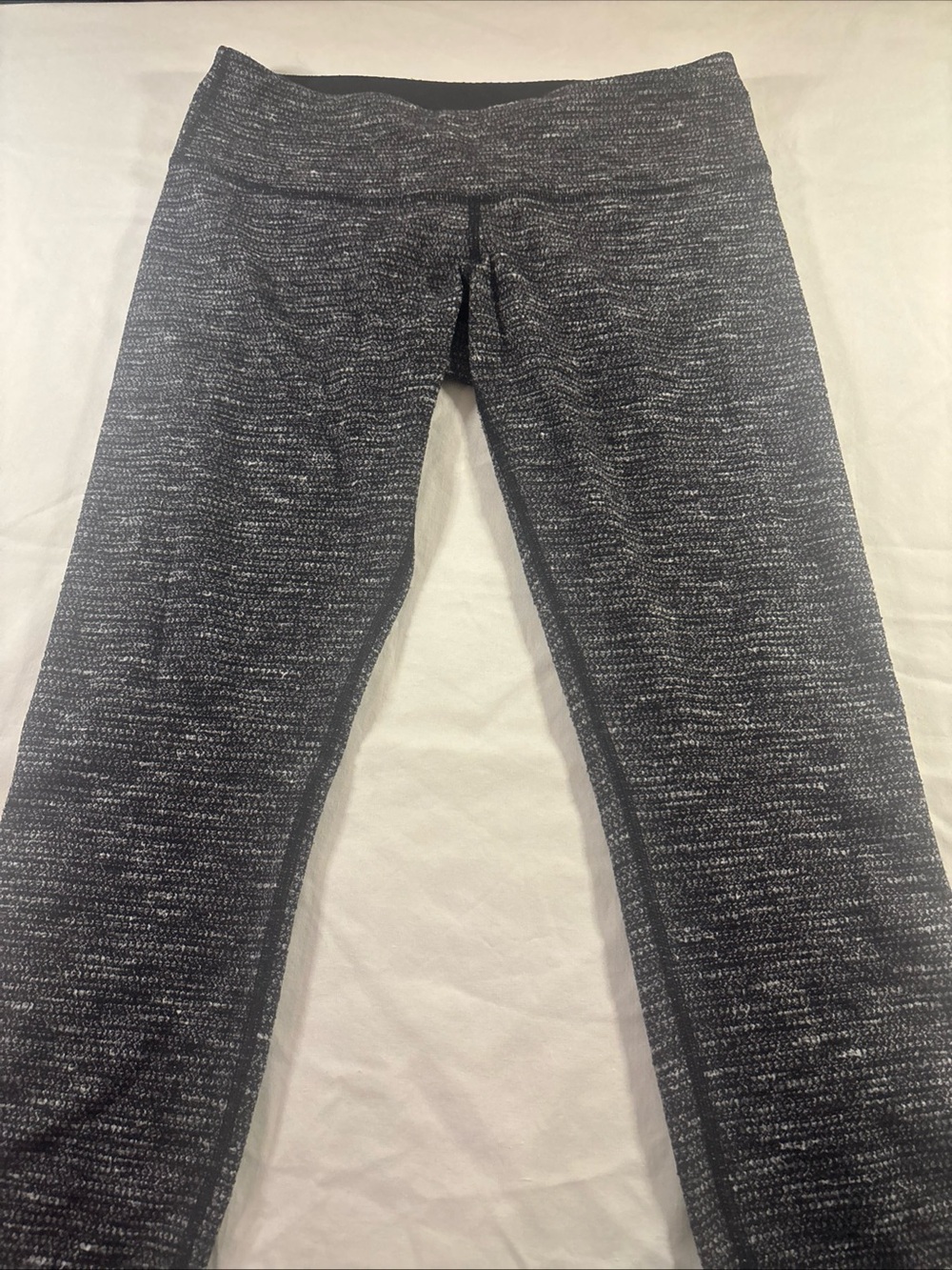 lululemon Heathered Performance Leggings women’s Sz 8 - Picture 3 of 4